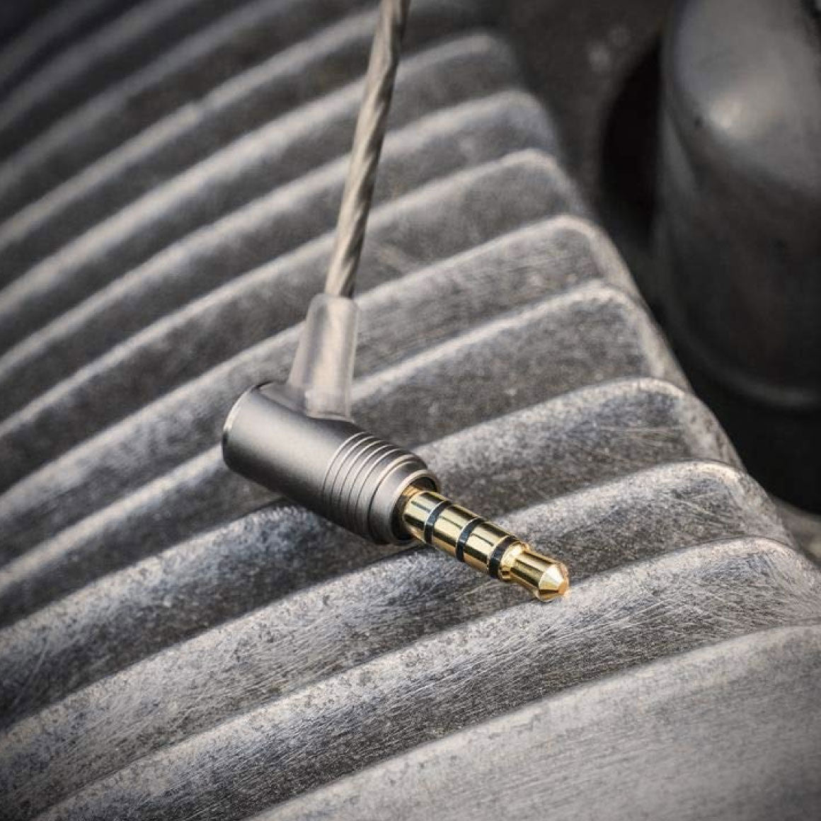 Headphone-Zone-SoundMAGIC-E11C-Gun Metal