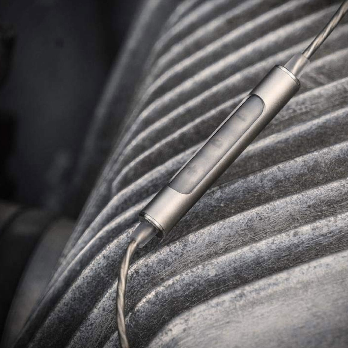 Headphone-Zone-SoundMAGIC-E11C-Gun Metal