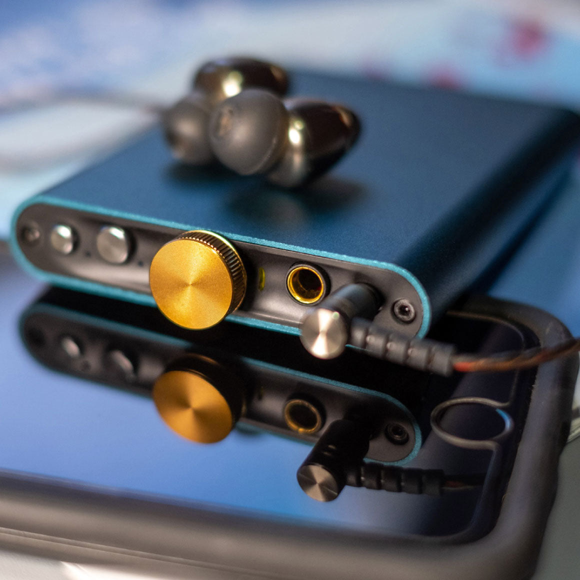 Headphone-Zone-iFi Audio-hip-dac