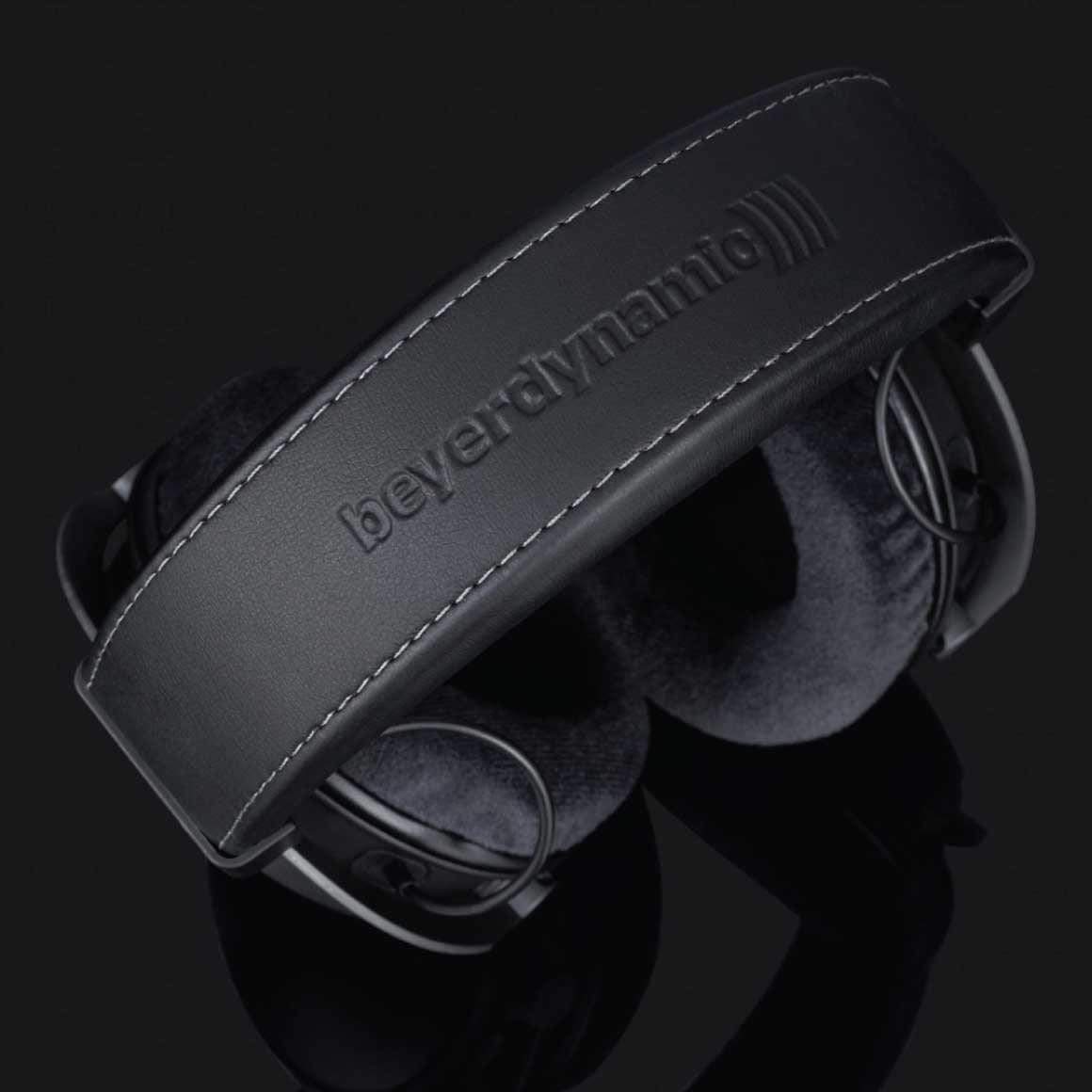 Headphone-Zone-dt-1770-pro