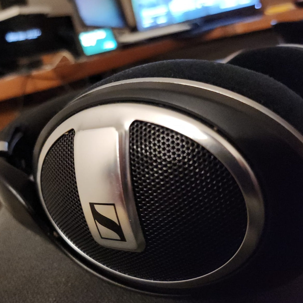 Sennheiser - HD 599 (Pre-Owned)